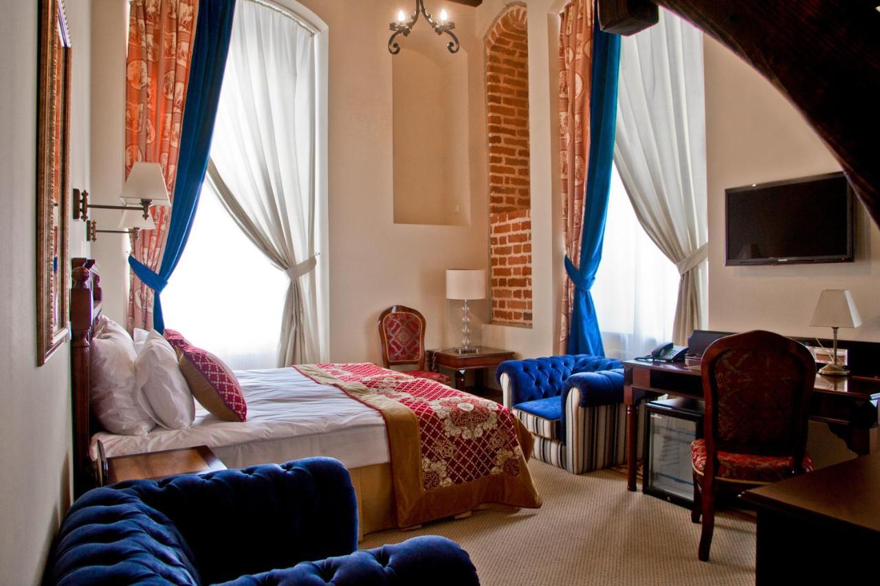 Hotel St. Bruno Giżycko Buitenkant foto