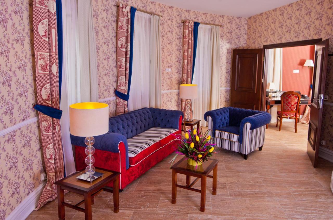 Hotel St. Bruno Giżycko Buitenkant foto