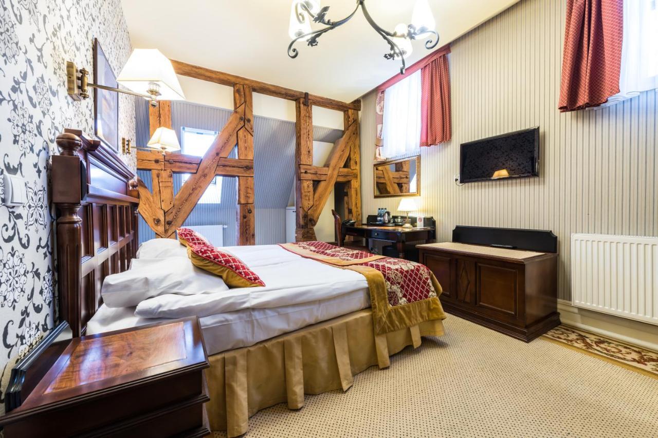 Hotel St. Bruno Giżycko Buitenkant foto